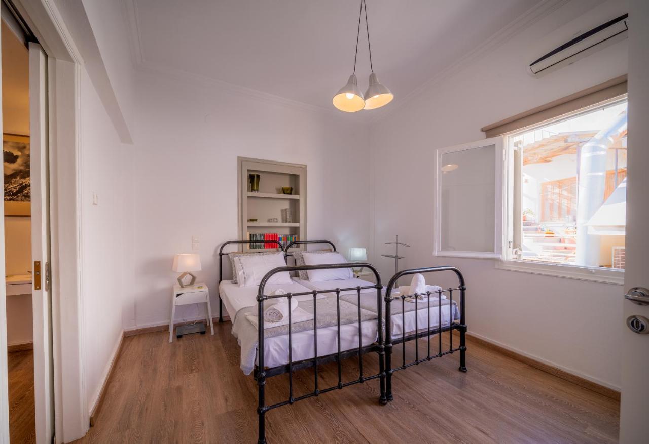 Ferienwohnung The Roof - Flat Sea View In Aegina Town Exterior foto