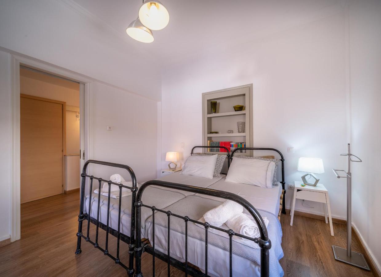 Ferienwohnung The Roof - Flat Sea View In Aegina Town Exterior foto